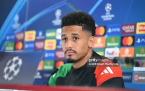 Real Madrid Quan Tâm Saliba: Tâm Lý Chiến Hay Tham Vọng?